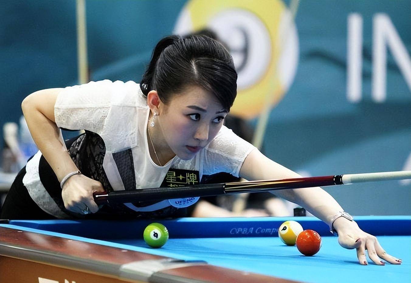 我们体坛4大女子:个个技术精湛,貌美如花,颜值气质不输女明星_夏思凝