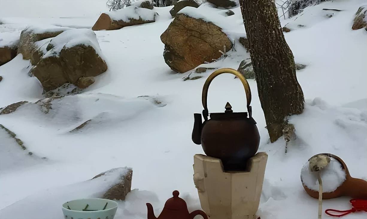 【诗词鉴赏】取雪烹茶真快哉,古人的烹雪煮茶,难得