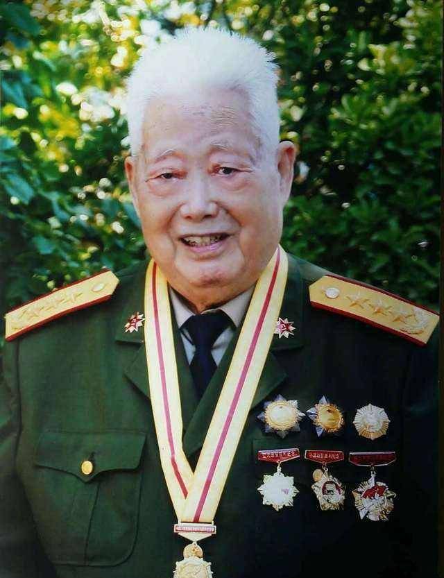 王海_刘振华_空军