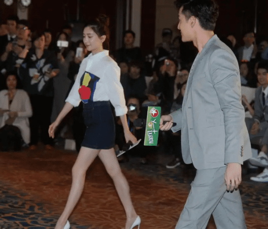 江疏影:后悔当初耍小性子,和胡歌分手了_彭于晏_网友_时候