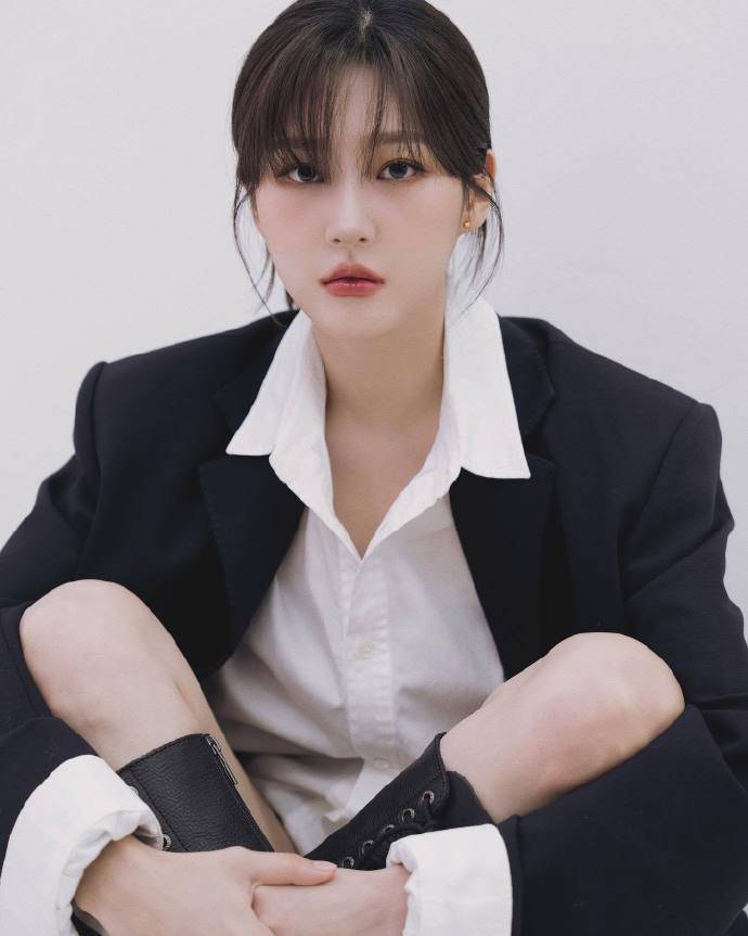 韩国酒驾女演员,经过19个月自我反思,新个人资料发布,即将回归_金赛纶