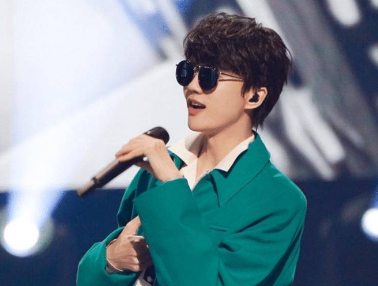 许嵩称要尊重而不是迁就歌迷,永远清醒,音乐也永远不会过时_创作_什么