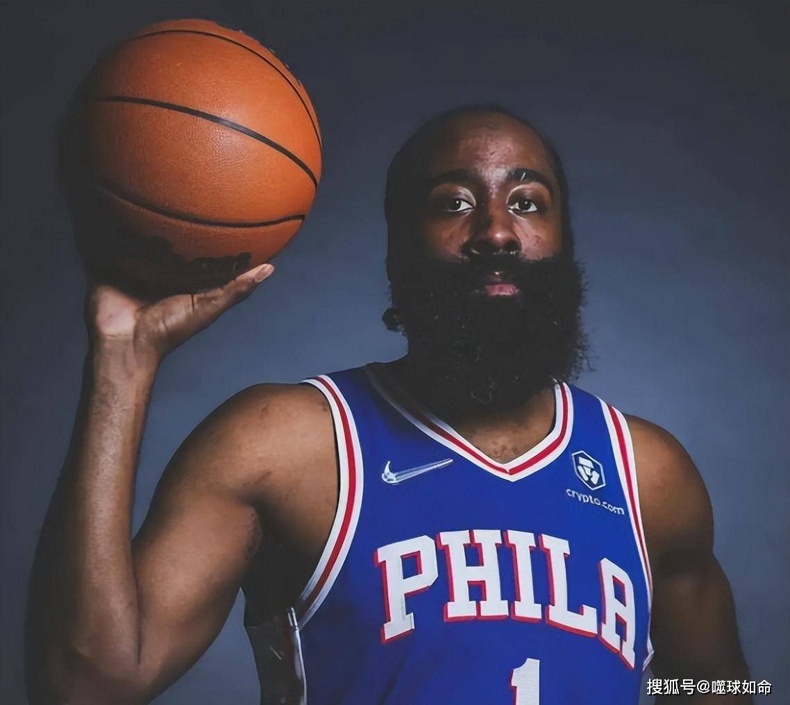 艾弗森:现役nba,能与我竞争历史第四分卫的只有1人,布克不够格_哈登