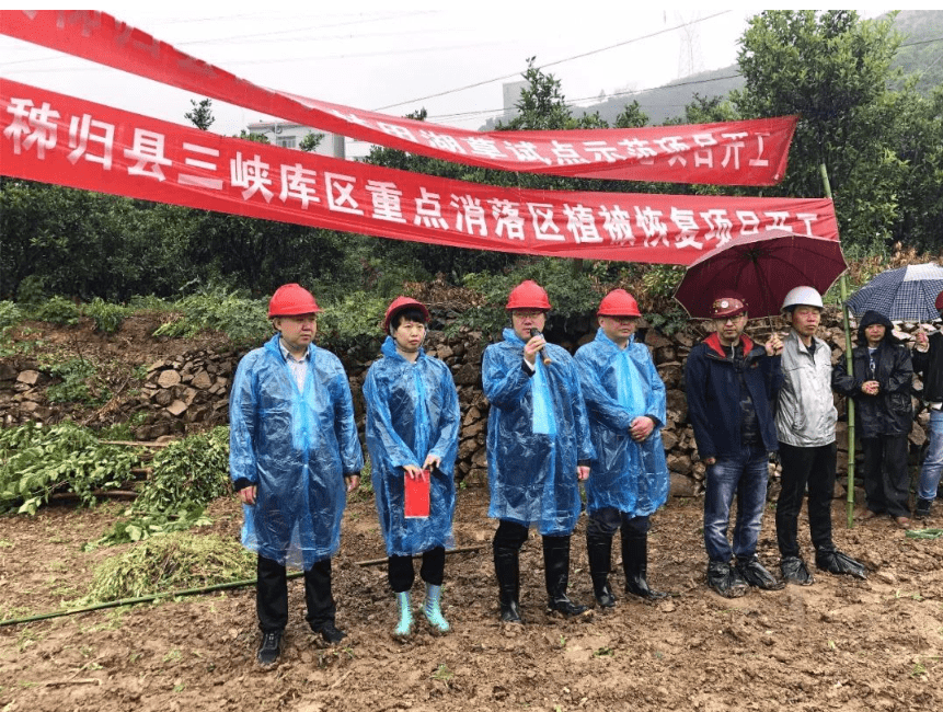 三峡大坝截流20多年，库区淤沙18亿吨，为何不放开让人挖沙？(图16)