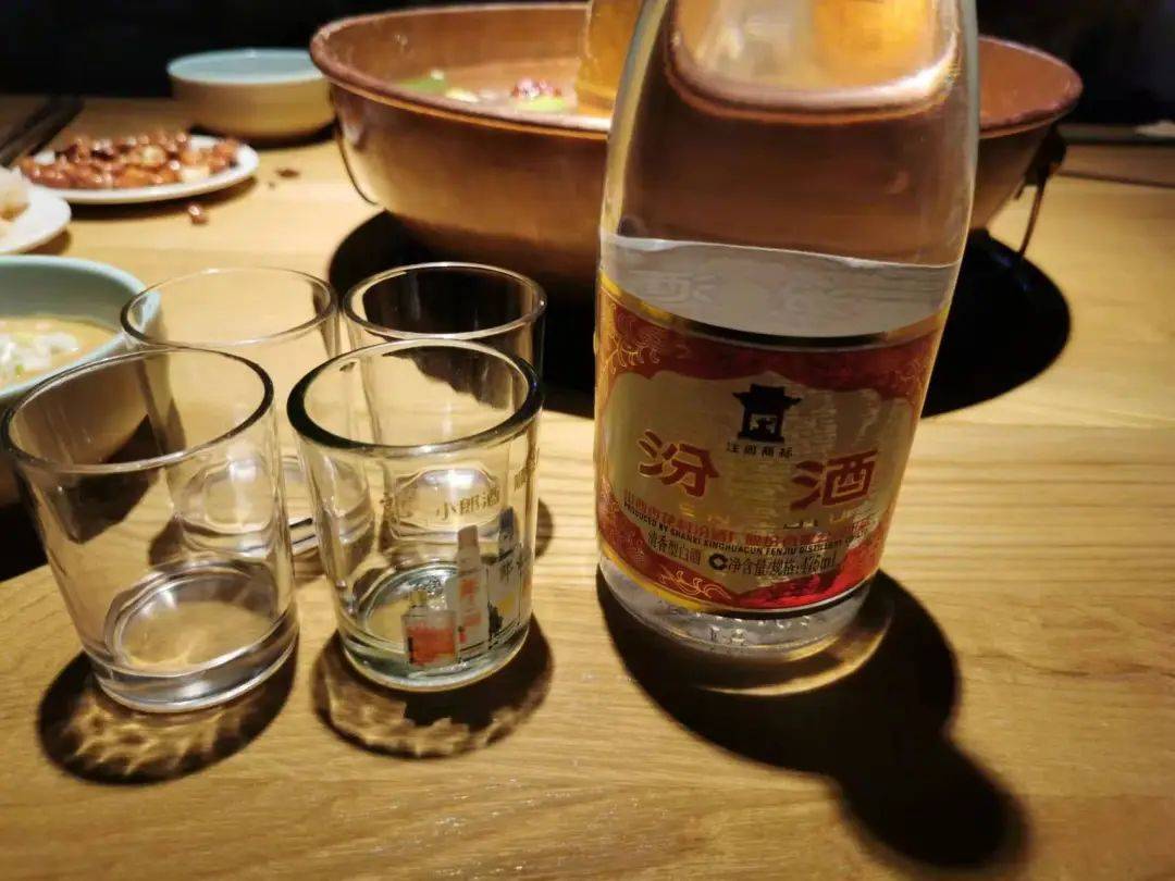 朋友圈点赞互动也多起来了.