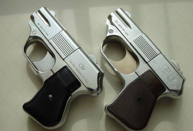 cop357德林加手枪是一把由美国枪械设计师罗伯特·希尔贝里研制的4管
