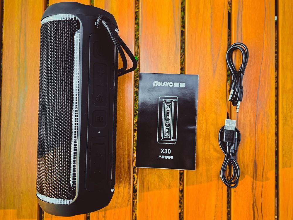 雷登x30不仅拥有50w的大功率输出,还采用了最新的蓝牙5.