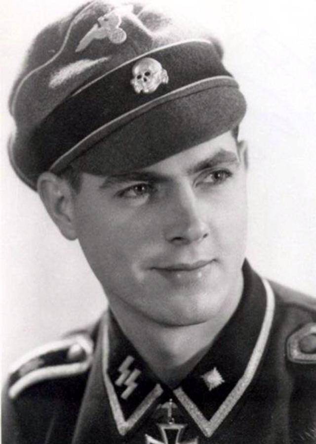 阿道夫加兰德,被誉为"伦敦上空的鹰",敢与希特勒叫板_三个阿道夫_戈林