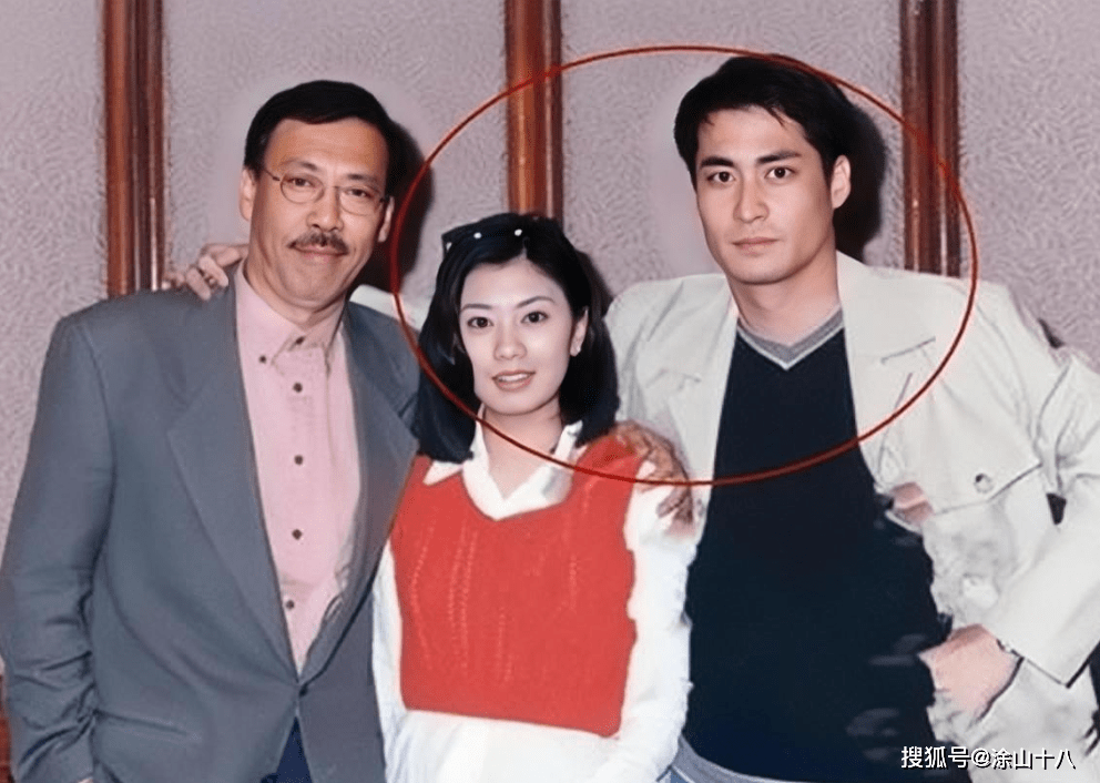 "情史太乱"的代价,在49岁贾静雯身上体现得淋漓尽致_黄建群_父亲_黄磊