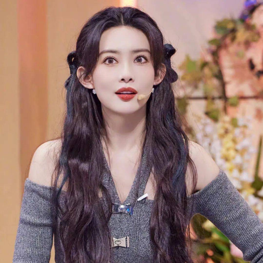 杨幂,做头发女星,迪丽热巴,小笼包和星星眼- 最新八卦汇总_公司_生意