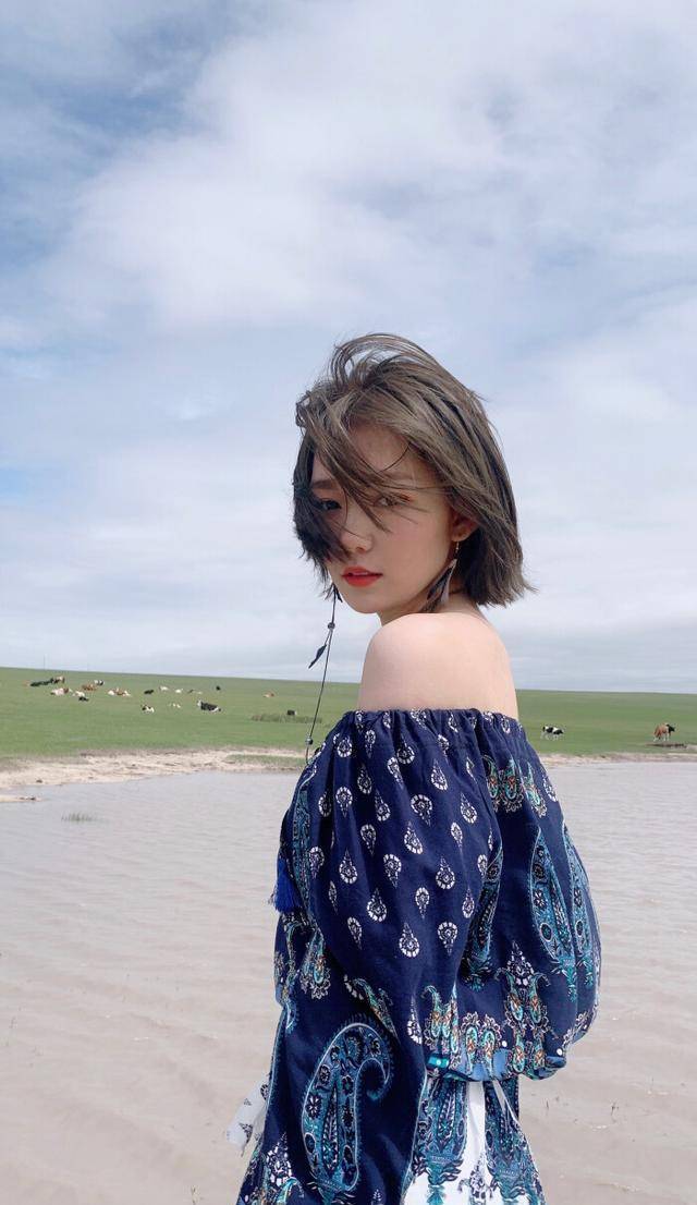 赵今麦张子枫参加高考,她却因为要给公司赚钱,连续两年缺考_段奥娟