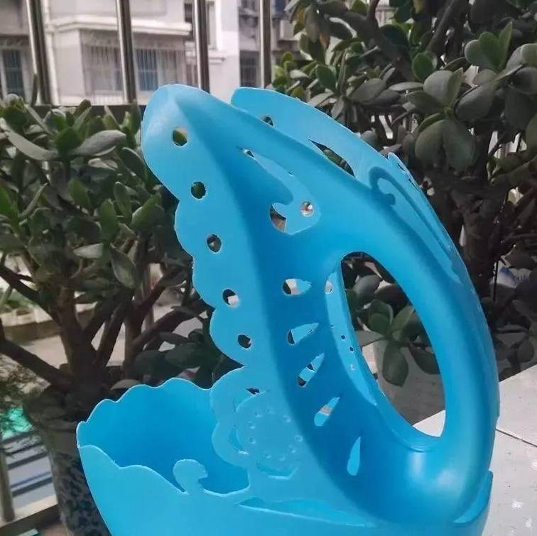 养花人最不该丢的,就是洗衣液桶,摇身一变就成"艺术品"!