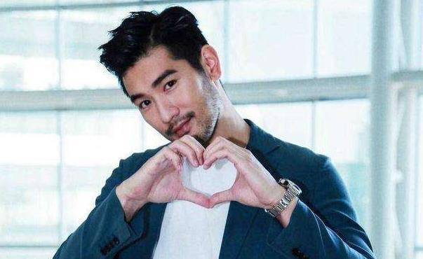 高以翔最后一部戏播出,瞬间吸引大批观众,片尾实在太感人!