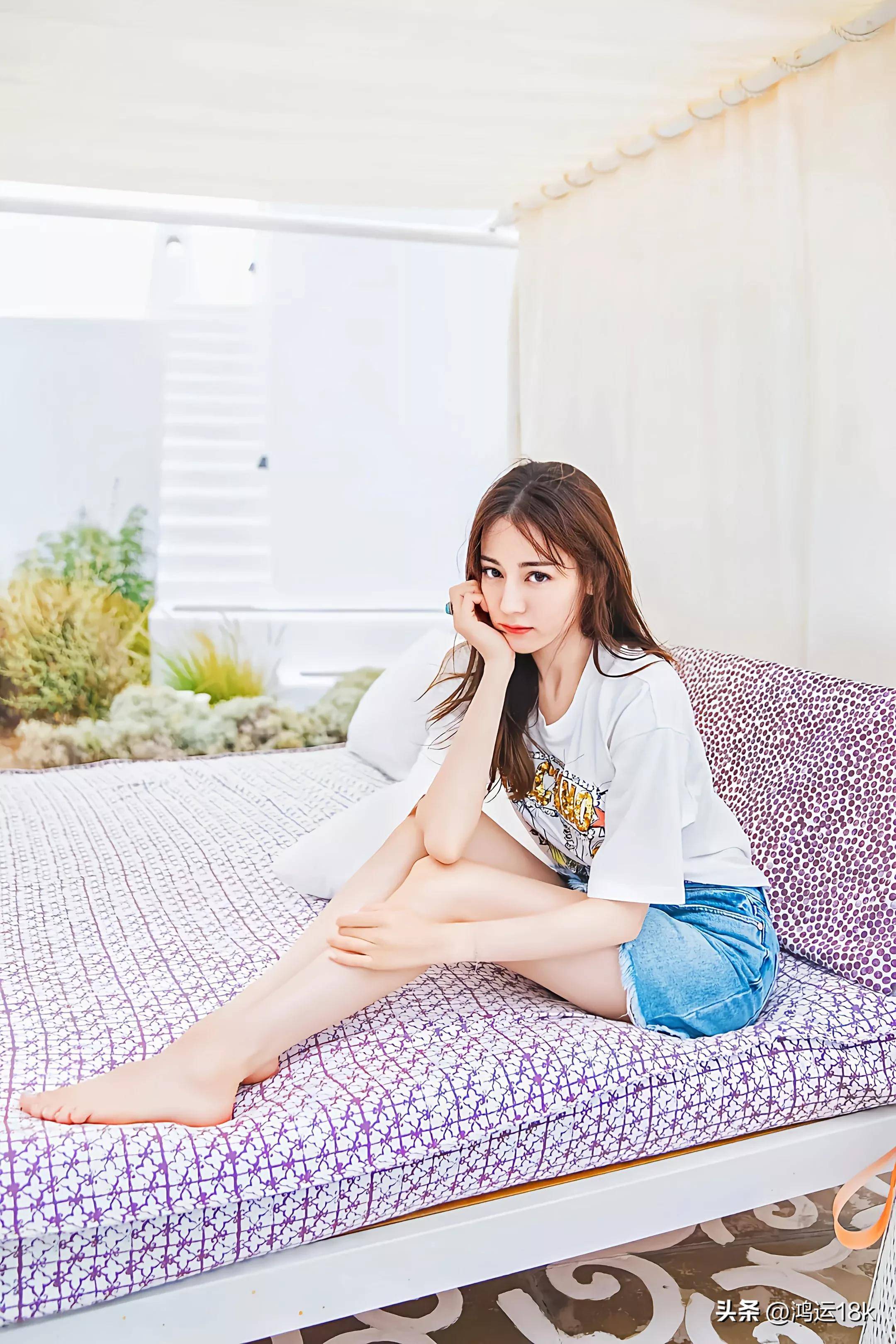 高清修复老照片之迪丽热巴和佐佐木希的图片,你更喜