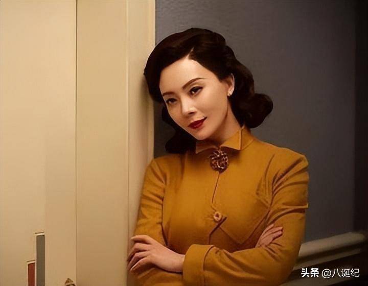 假哭的热巴,僵硬的金晨,来看看不整不尬的蒋欣,哭戏堪称教科书_毛晓彤