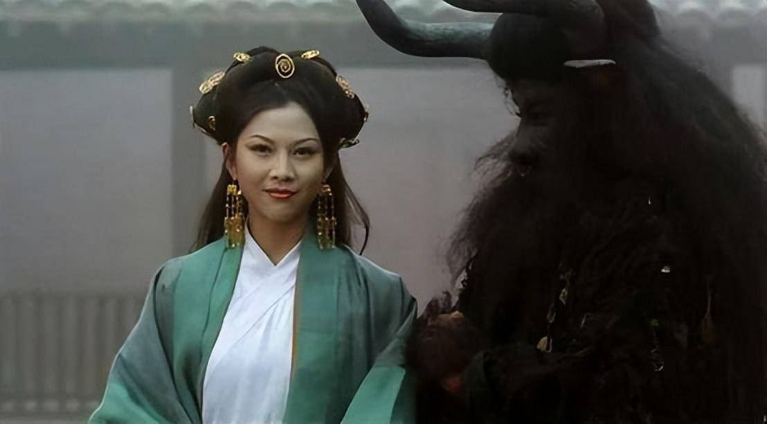 艳舞",直接碾压巅峰时期周星驰,可惜之后看不到了_蔡少芬_电影_牛夫人