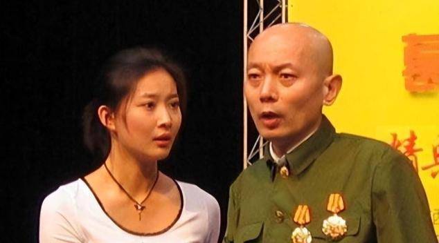 周知:合作孙俪没火,搭档孙红雷没红,如今凭借《神隐》出圈_广大观众