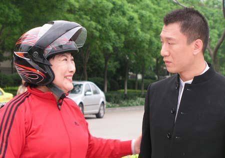 《半路夫妻》配角现状:张嘉译,张少华迎事业巅峰,她却荧屏绝唱_剧中