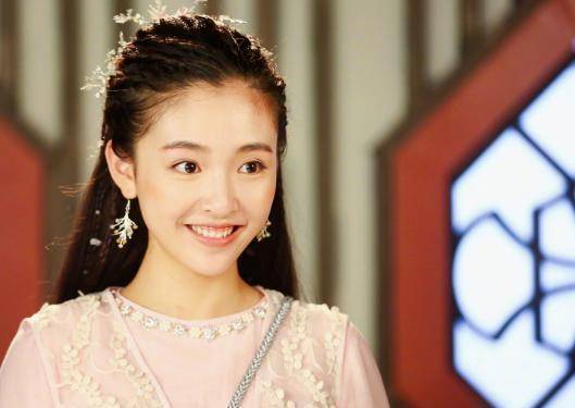 《冰糖炖雪梨》大结局,看吴倩如何靠一款造型,收服三部戏男主_姐姐_剧