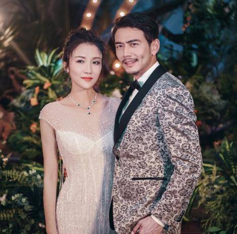 《爸爸去哪儿6》首播,杨烁教育方式惹争议,还是和黄磊多学学吧_杨雨辰