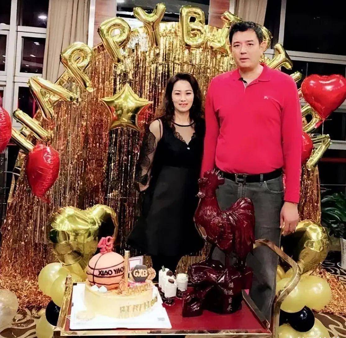 女篮功勋54岁单身无儿无女,和巩晓彬恋爱9年 却被