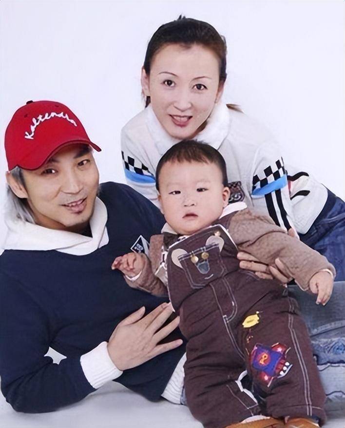 却被伴舞砍伤缝130针,毁容后沦落去卖马桶_陈少华_刘梦琪_弟弟