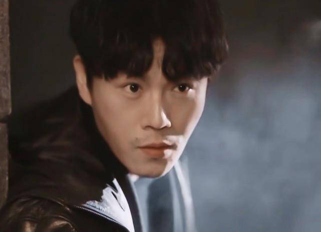 《盗墓笔记》吴邪的父亲真的只是一个普通人吗?_汪家人_吴一穷_父母