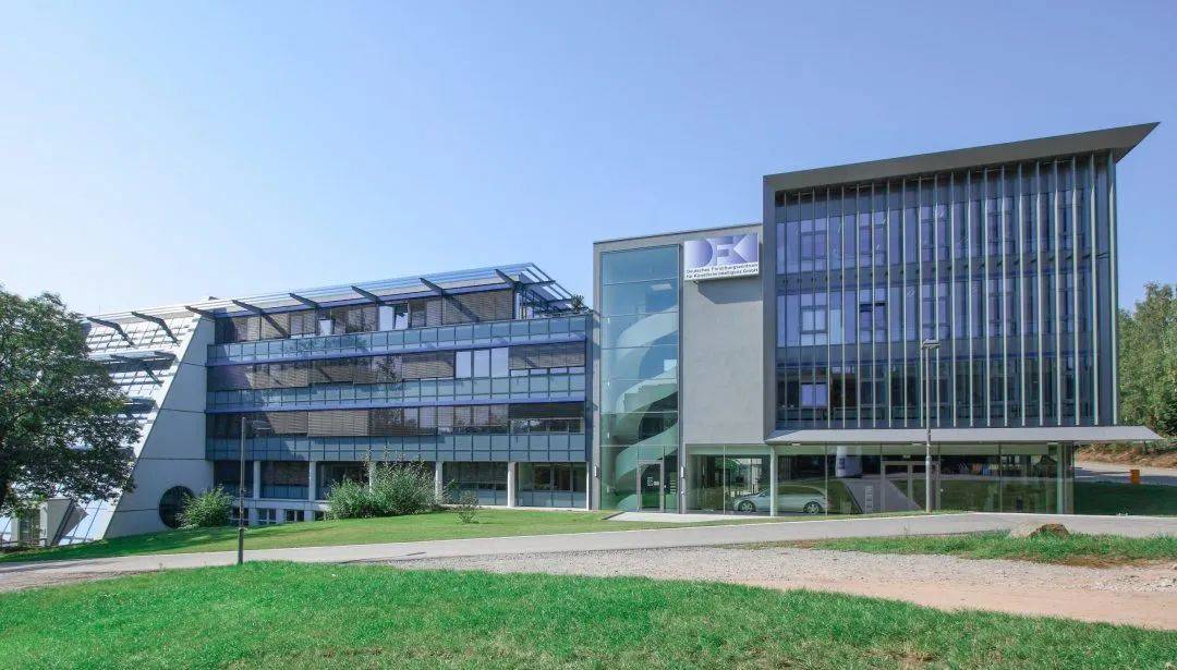 德国顶尖的国立理工大学之一——斯图加特大学斯图加特大学
