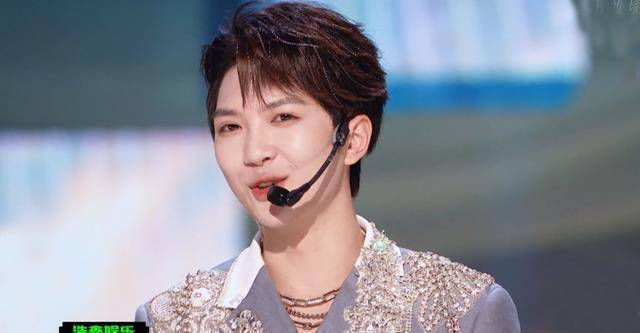 《创4》首公来袭,鹿晗歌曲改编褒贬不一,刘宇力丸错失撑腰王_表演