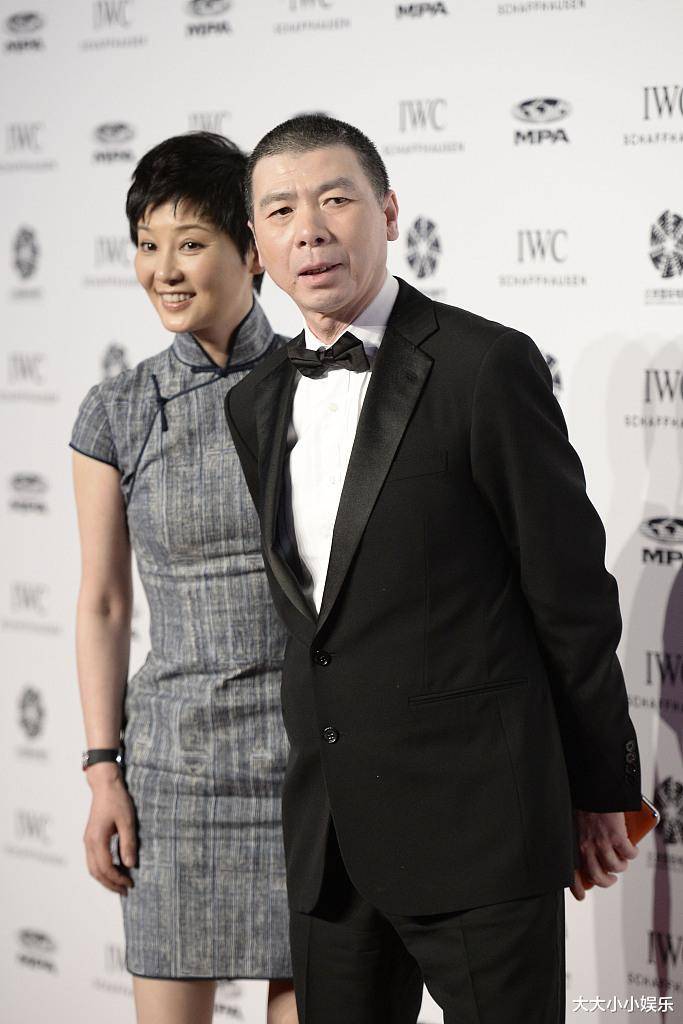 冯小刚和徐帆养女徐朵颜值逆袭,引爆网友热议!_中国_视觉_图片