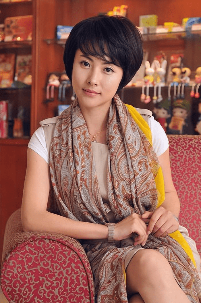 杨明娜:与演员田亮分手后,独自陪儿子长大,如今苦尽甘来_表演_角色