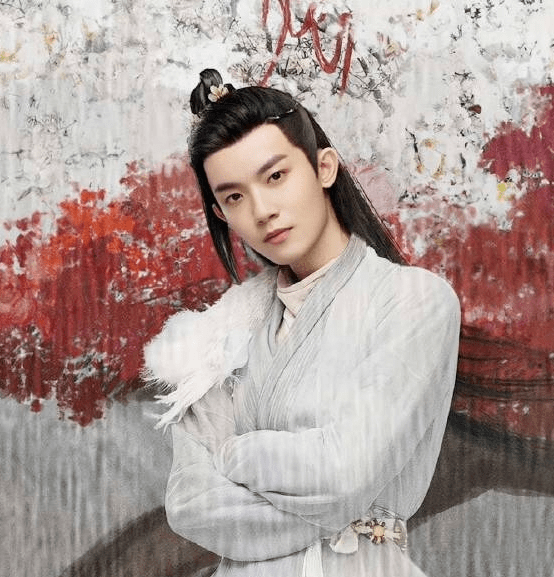 认识肖战后,他也开始卖腐了?_李明德_王锵_田曦薇