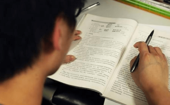 护眼台灯国aa是什么意思?国AA护眼台灯推荐