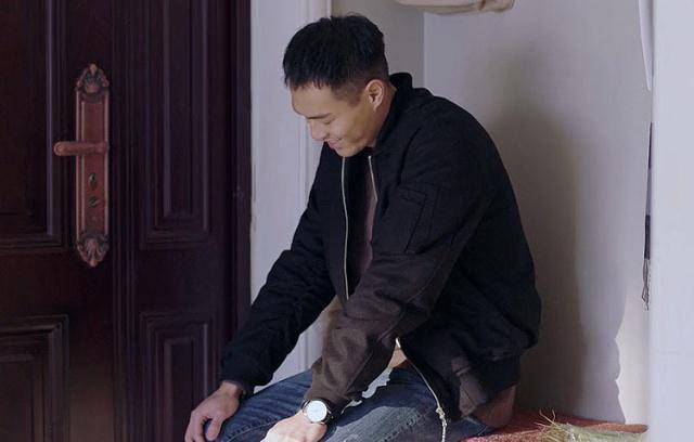 《都挺好》石天冬暖心又暖胃,衣品也超赞,这样的男友给我来一打_毛衣