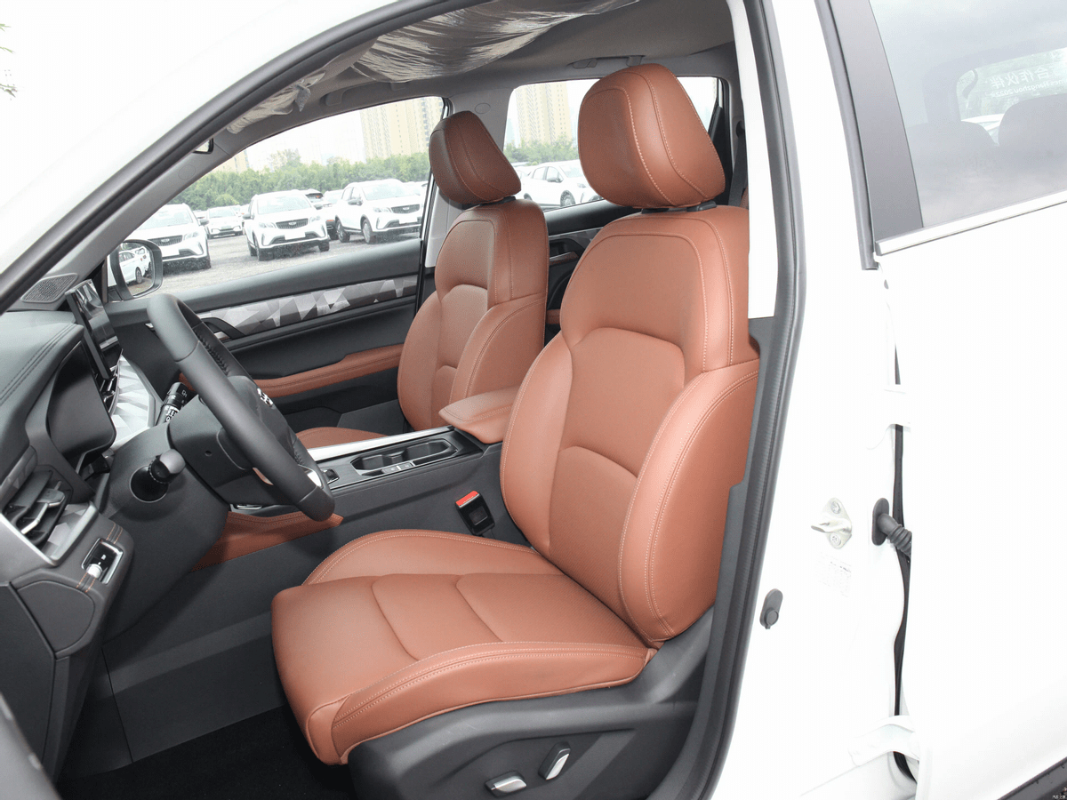 务实的家用车,空间大售价低,性价比高还实用,解读吉利远景x6_搜狐汽车