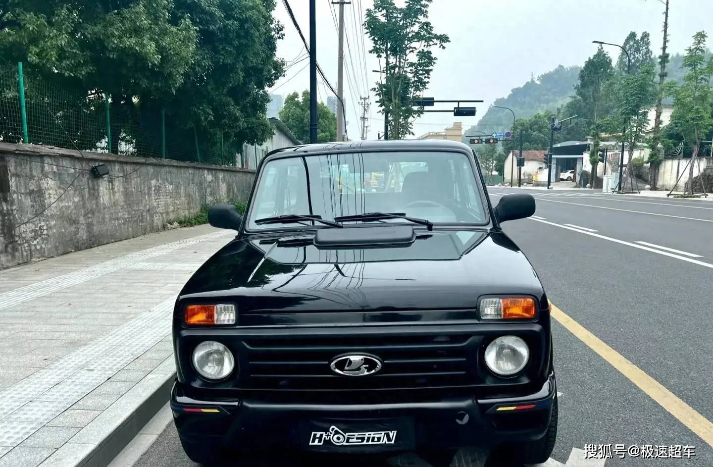 拉达尼瓦硬派越野车来啦,俗称"越野小精灵"_搜狐汽车_搜狐网