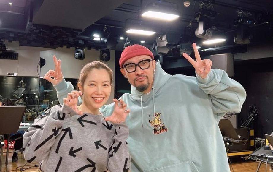 热狗:当年写歌骂你,是我年轻不懂事;徐怀钰:少装年轻,咱俩同岁_蔡依林