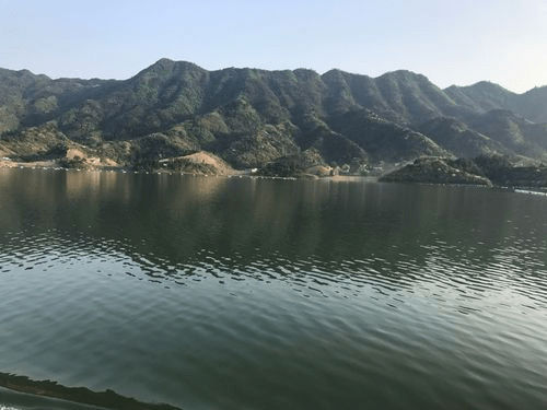 富水系长江中游下段南岸一级支流,发源于湖北省通山_阳新_水库_江西省