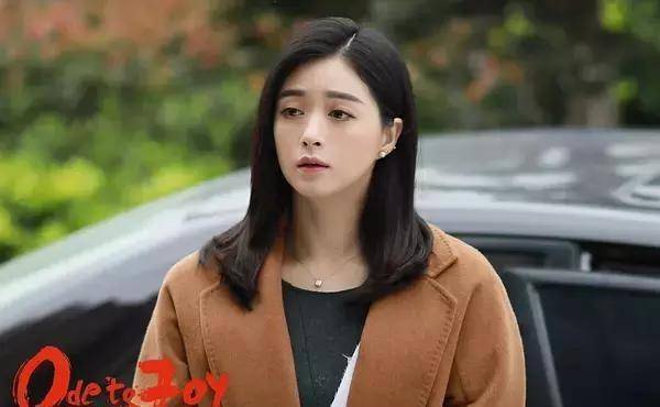 《欢乐颂2》樊胜美能靠嫁人改变命运?蒋欣都发话了!_王柏川_家庭_家人