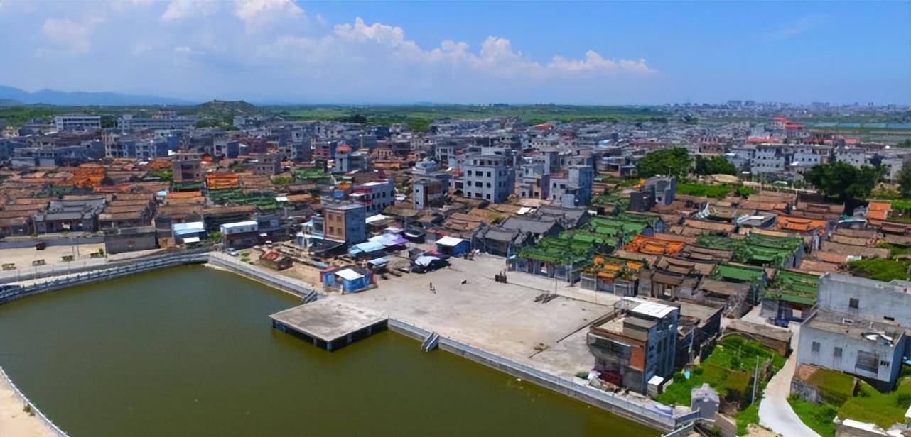 广东"第一毒村"覆灭,海陆空军队齐出动,美国还以为要打仗_蔡东家_贩毒