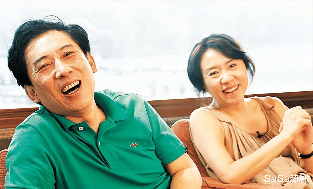 导演王潮歌晒照,她不怕拍丑照,女强人也能做到家庭和事业双丰收_徐东