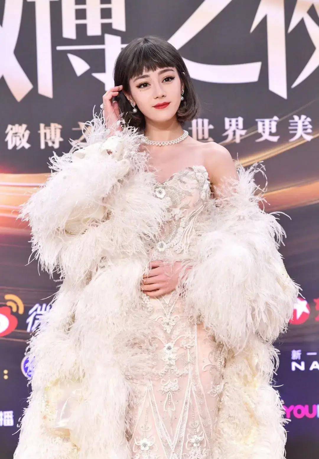 姚猛古力娜扎的设计独特,富有创意.