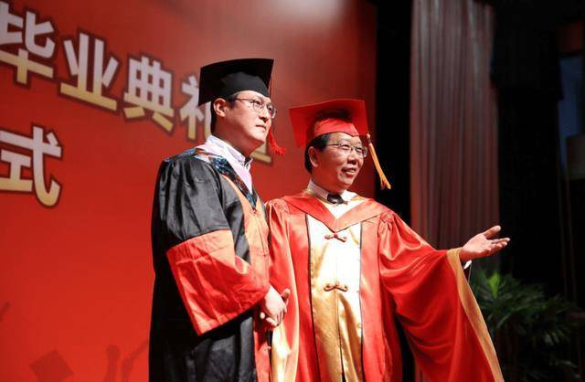 博士后看似差距不大,实际区别很大,大学教授告诉你答案_学历_毕业