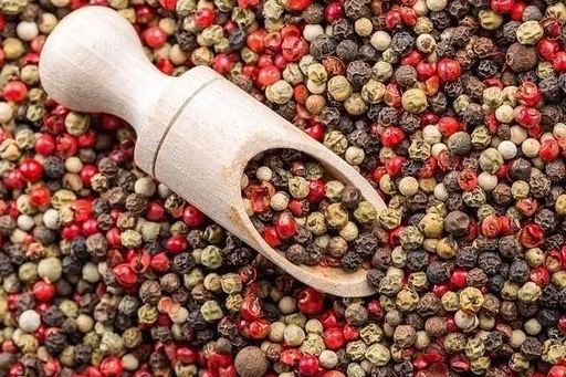 黑胡椒,白胡椒怎么用才对味?_味道_香气_浆果