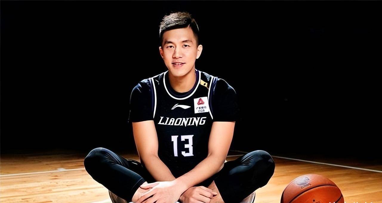 cba资讯速递,郭艾伦王者归来,邱彪弃用水货,赵睿埋怨广东男篮_辽宁队