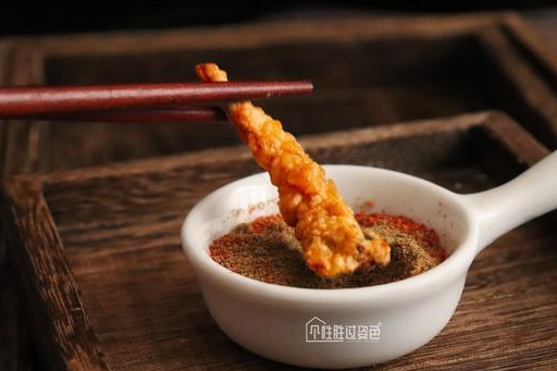 蘑菇别再炒着吃了，教你一个新做法，酥脆可口，大人小孩都喜欢(图18)