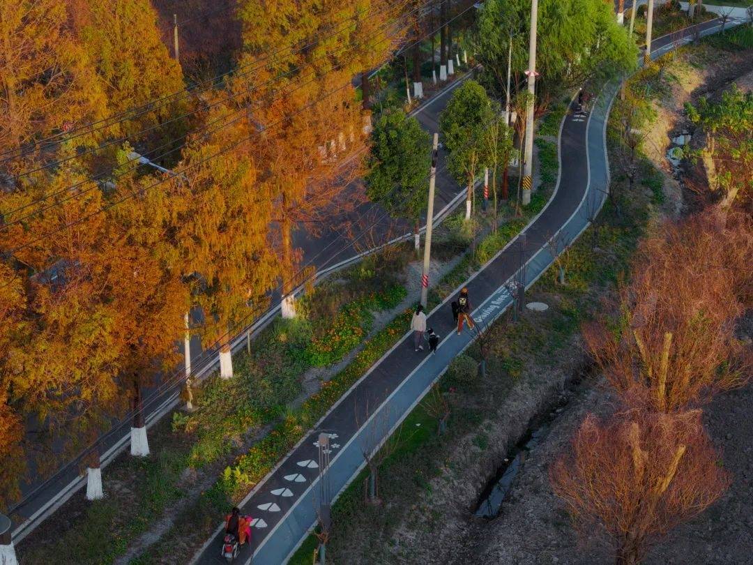 76平方公里,由原方西,方东和刘夏3个村合并而成,共39个村民小组568户