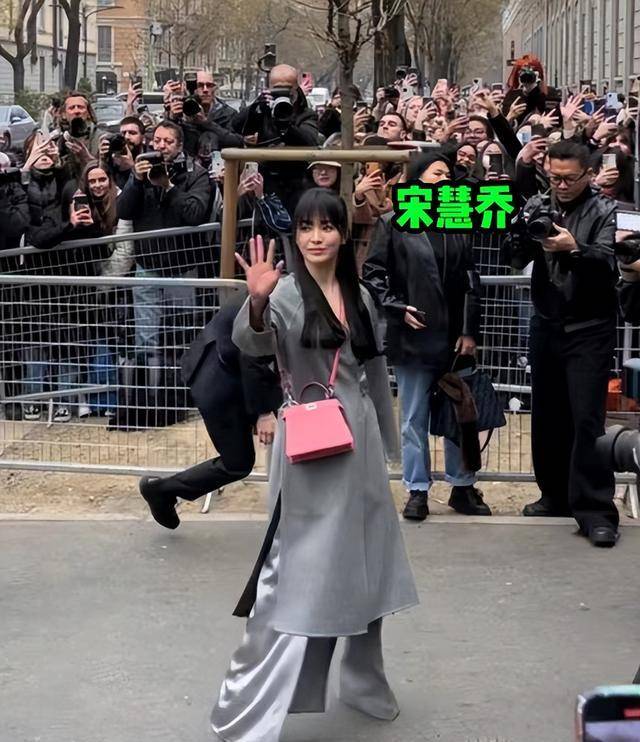 蔡依林反差大,蔡徐坤发腮,肖战全程无笑容_宋雨琦_路人_程潇