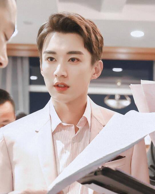 那么,敖瑞鹏是否会"抢了刘学义的风头呢?