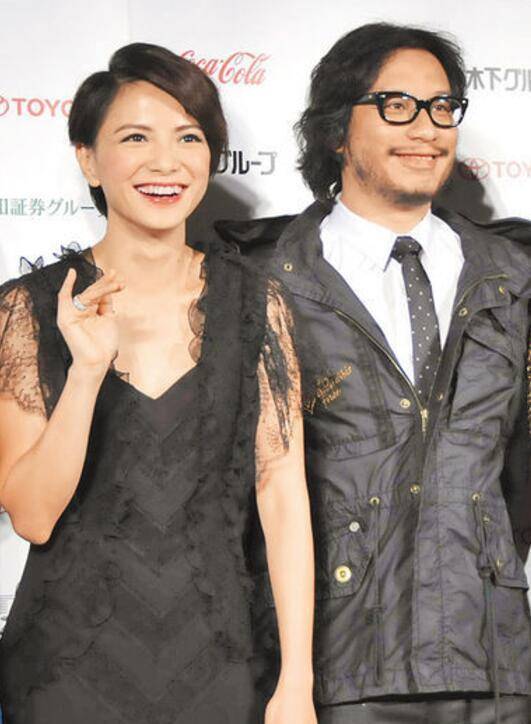 和北大学生互怼,牵连佟丽娅印小天等明星_质疑_救援_网友